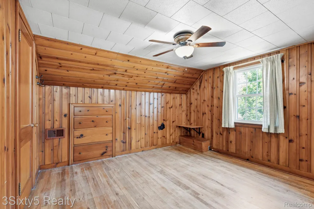 13599 S Huron River Drive Romulus City, MI 48174