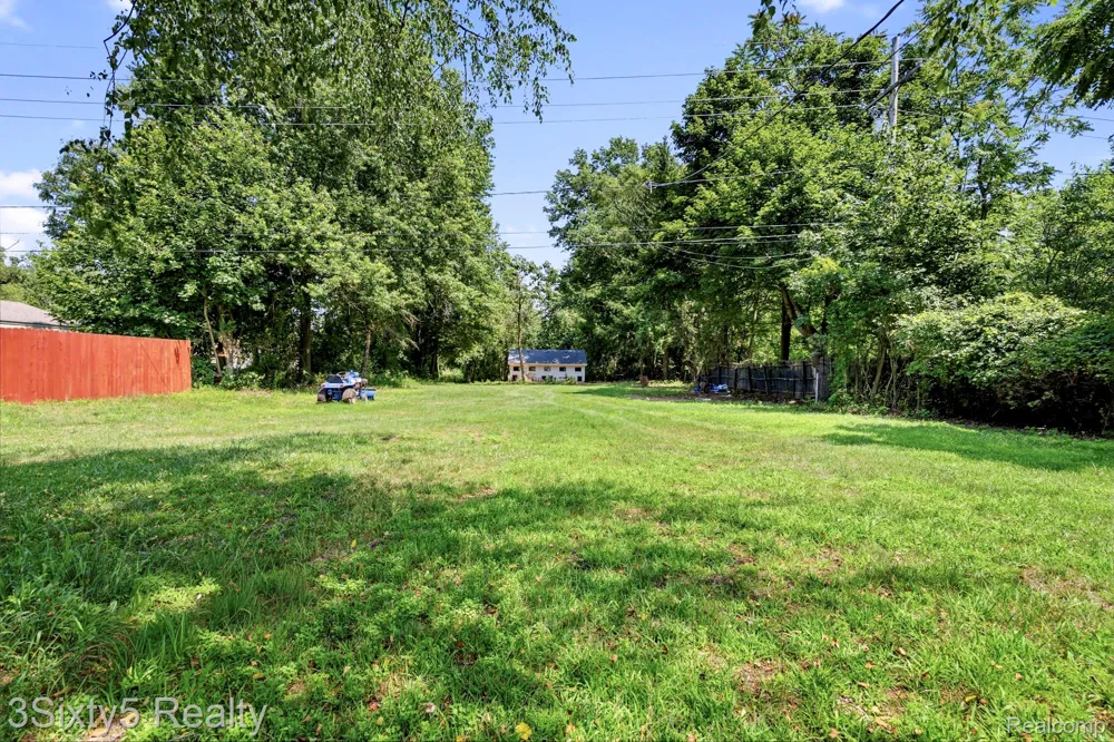 13599 S Huron River Drive Romulus City, MI 48174