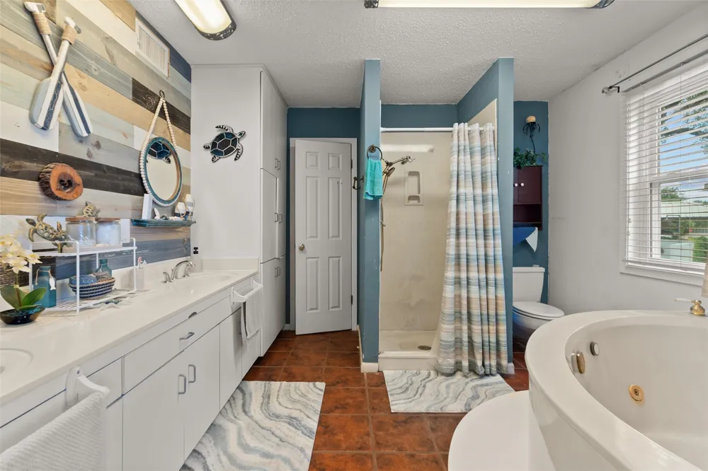6750 Lakeview Drive Salado, TX 76571