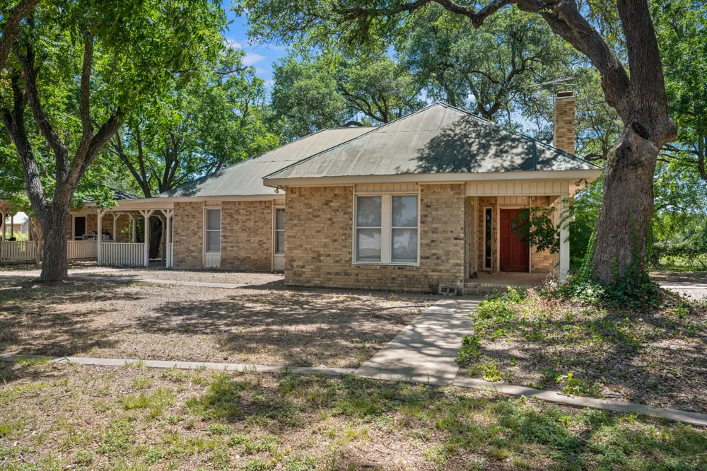 1300 W Tx-29 Bertram, TX 78605