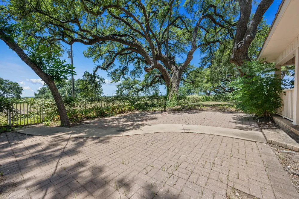 1300 W Tx-29 Bertram, TX 78605
