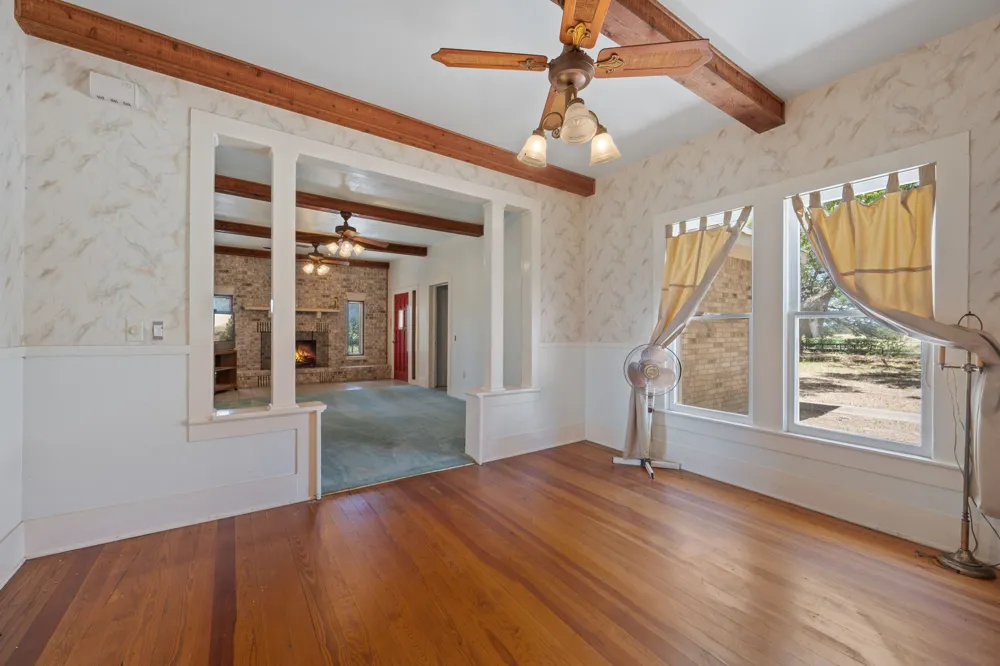 1300 W Tx-29 Bertram, TX 78605