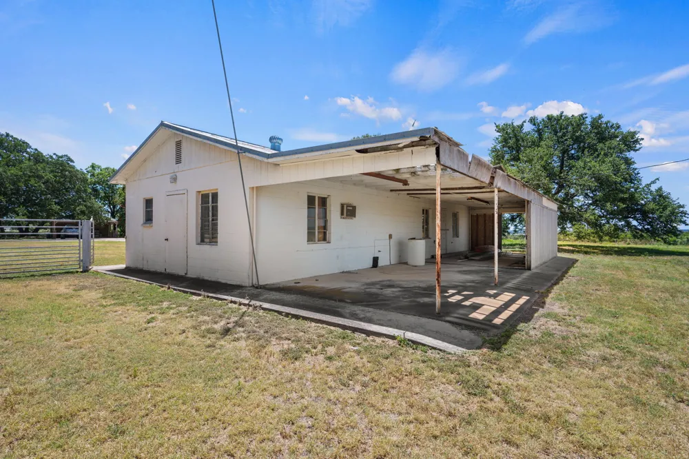 1300 W Tx-29 Bertram, TX 78605