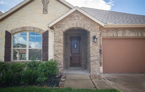 311 Lockridge Hill Ln