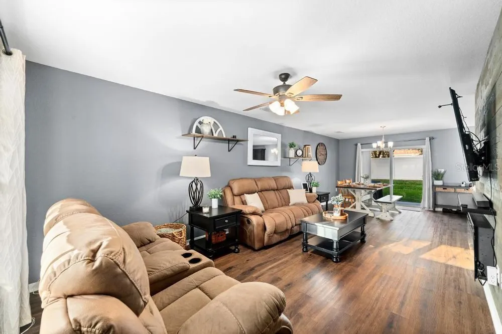 10427 RIVERCREST DRIVE Riverview, FL 33578