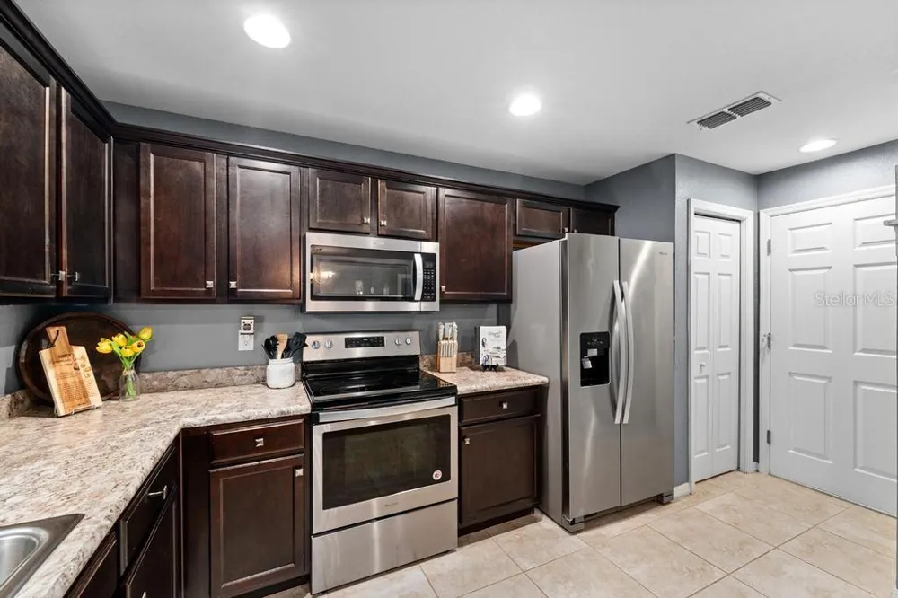 10427 RIVERCREST DRIVE Riverview, FL 33578