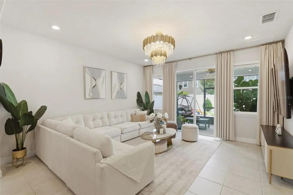 2599 NOUVEAU WAY Kissimmee, FL 34741