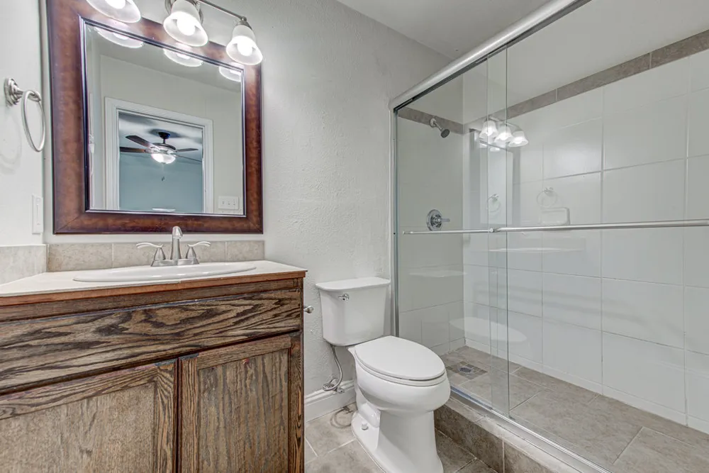1711 Cricket Hollow Drive Austin, TX 78758