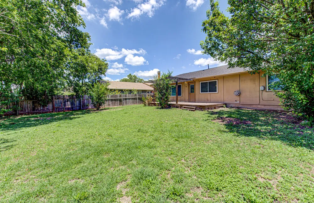 1711 Cricket Hollow Drive Austin, TX 78758