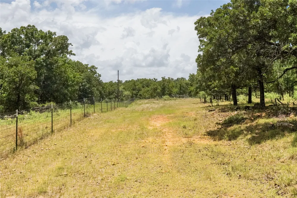 16 Burwick Road Jacksboro, TX 76458