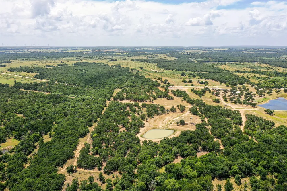 16 Burwick Road Jacksboro, TX 76458