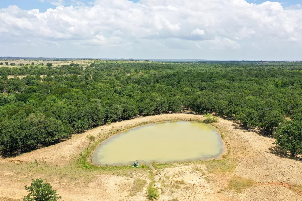 16 Burwick Road Jacksboro, TX 76458