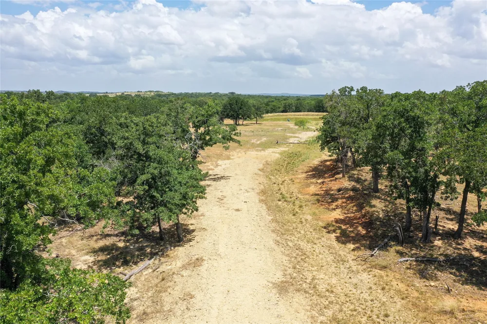 16 Burwick Road Jacksboro, TX 76458