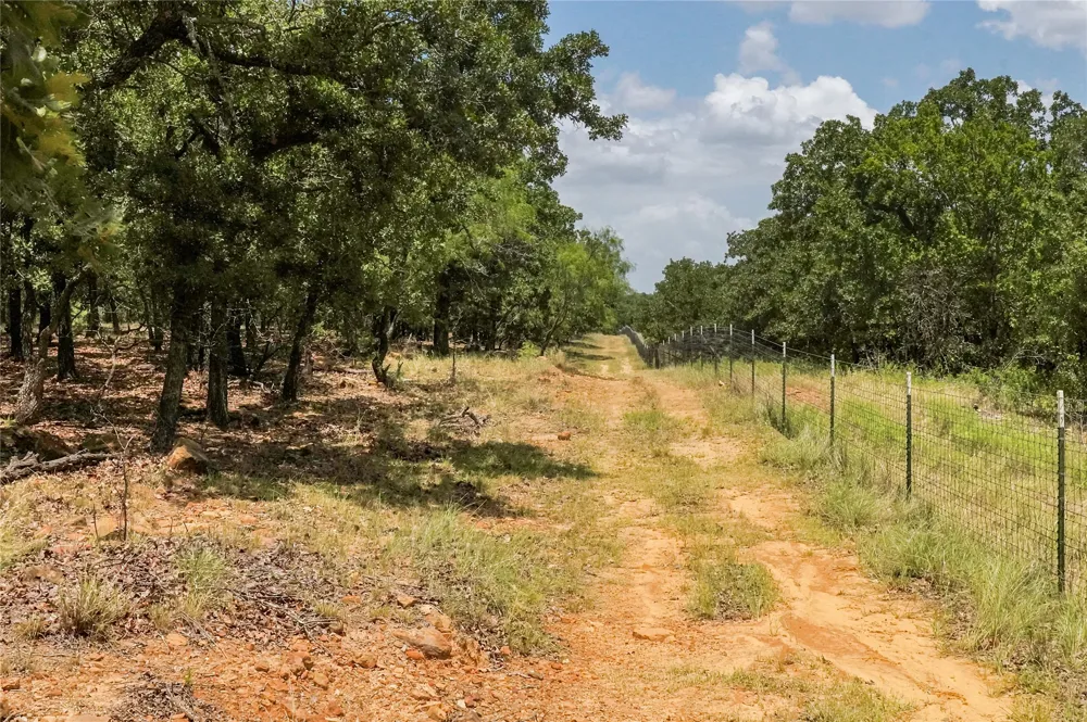 16 Burwick Road Jacksboro, TX 76458