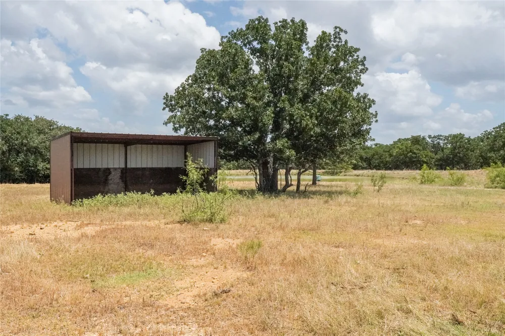 16 Burwick Road Jacksboro, TX 76458