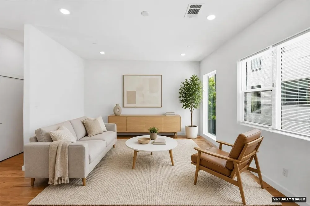 427 W 10th Street #101 Dallas, TX 75208