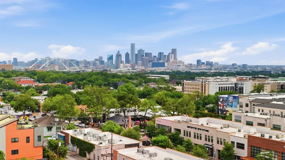 427 W 10th Street #101 Dallas, TX 75208