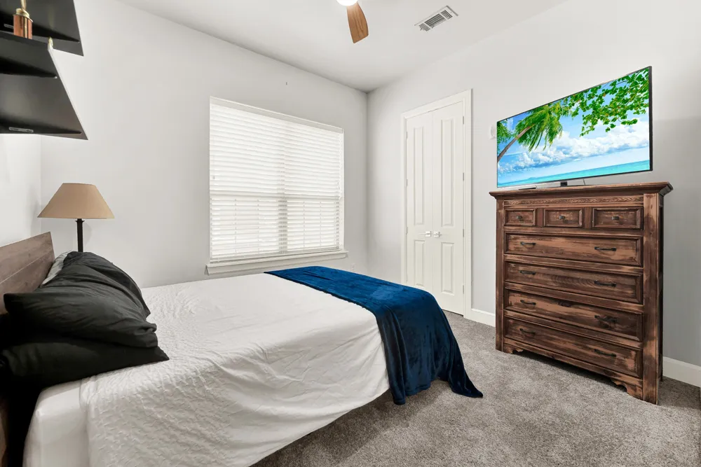 5015 Meridian Lane #2101 Addison, TX 75001