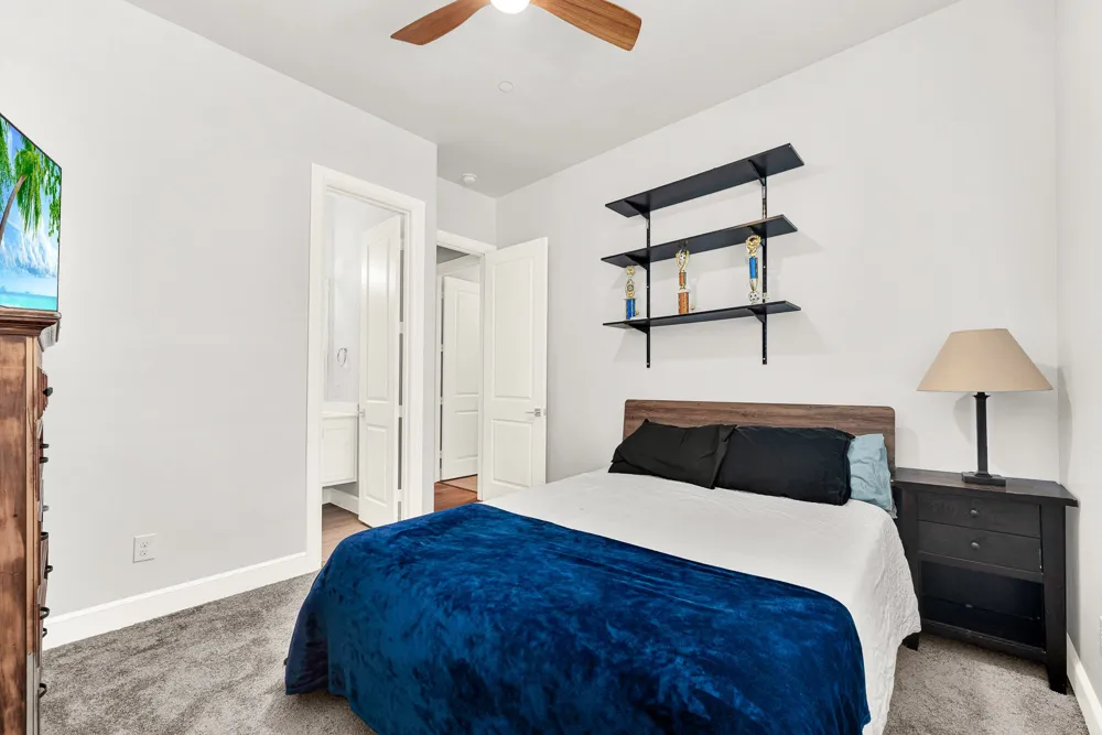 5015 Meridian Lane #2101 Addison, TX 75001