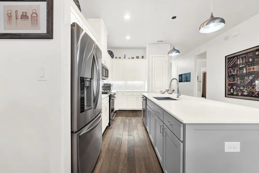 5015 Meridian Lane #2101 Addison, TX 75001