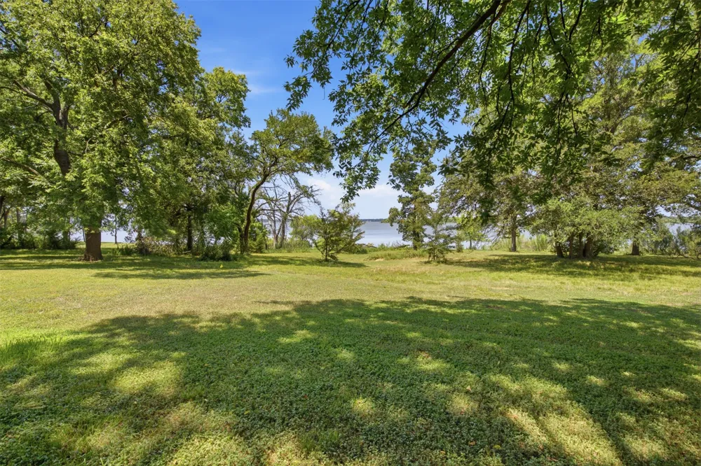 3101 W Oak Shores Drive Cross Roads, TX 76227