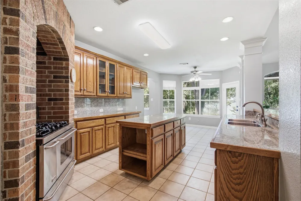 3101 W Oak Shores Drive Cross Roads, TX 76227