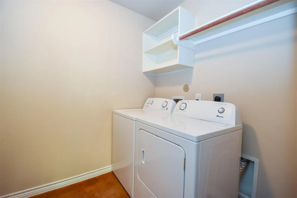 1107 Parkhurst Avenue #B Cleveland, TX 77327