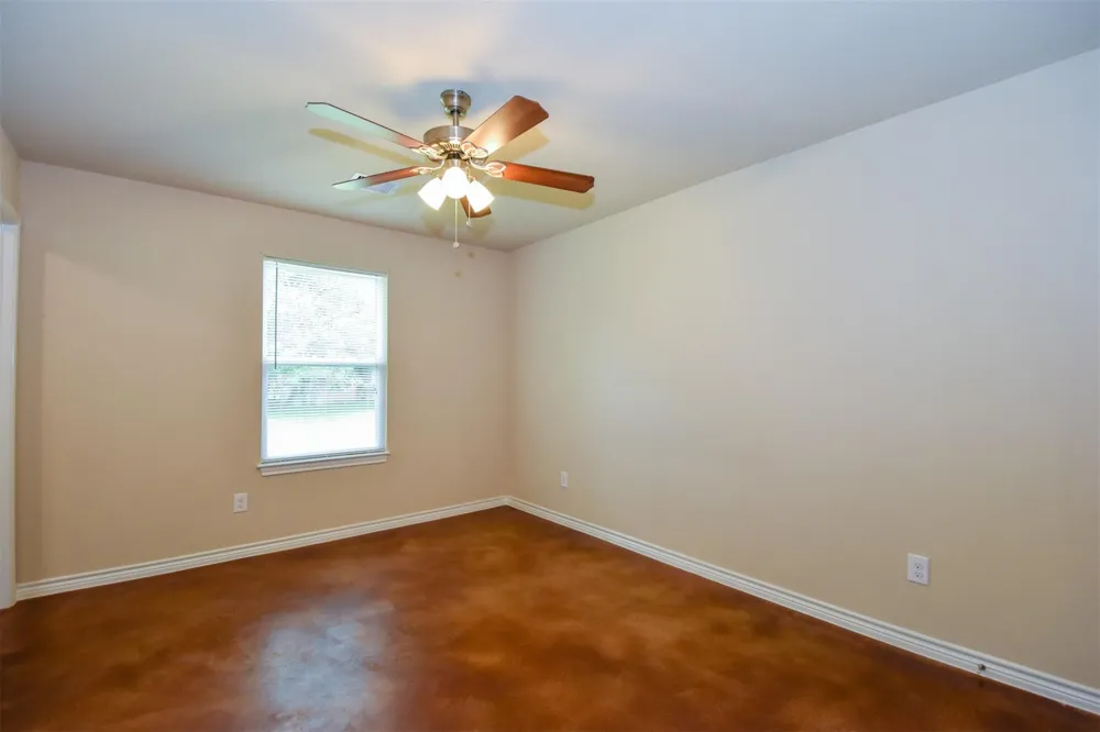 1107 Parkhurst Avenue #B Cleveland, TX 77327