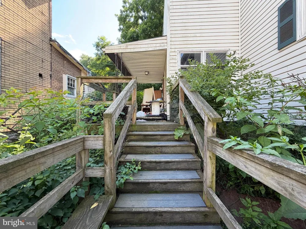 87 DOUGLAS AVENUE Lonaconing, MD 21539