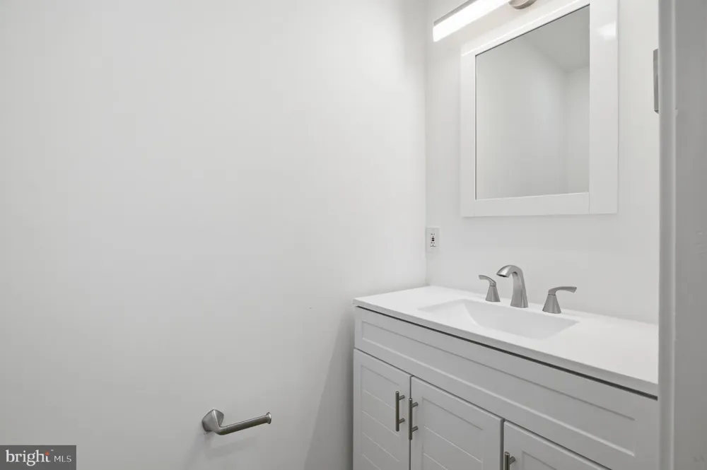 2162 E YORK STREET #1R Philadelphia, PA 19125