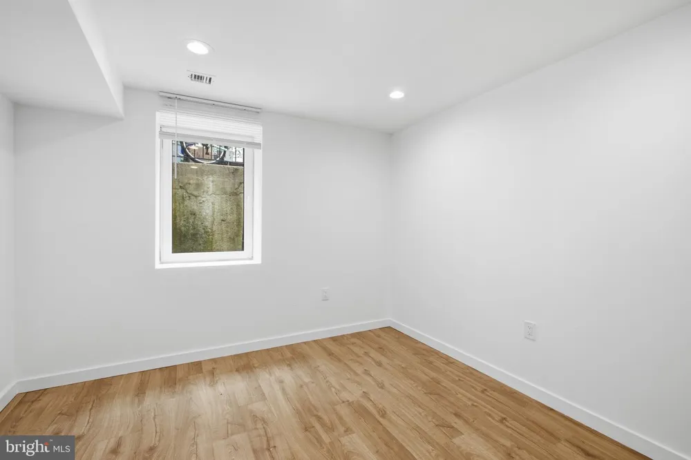 2162 E YORK STREET #1R Philadelphia, PA 19125