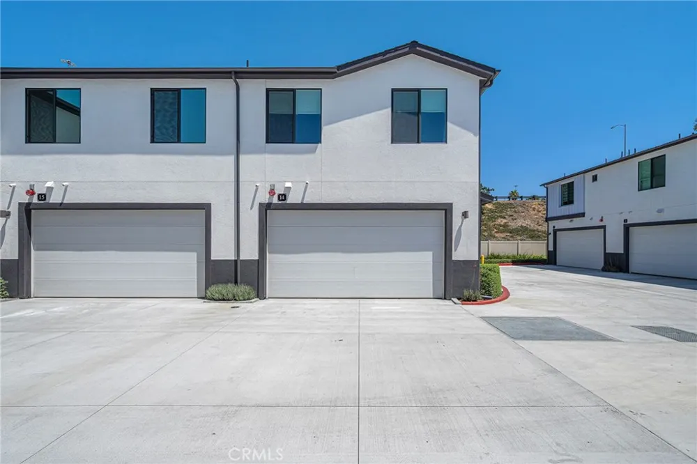 2775 W Pepper Tree #14 Anaheim, CA 92801