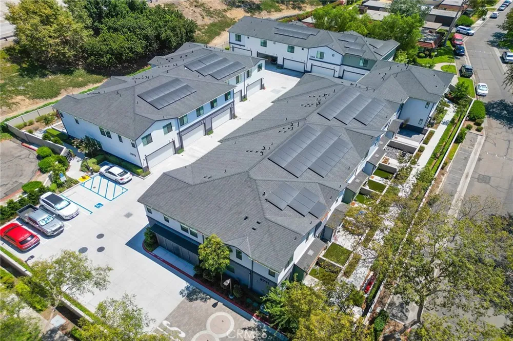 2775 W Pepper Tree #14 Anaheim, CA 92801