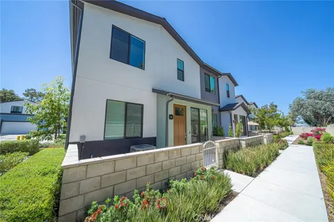 2775 W Pepper Tree #14
