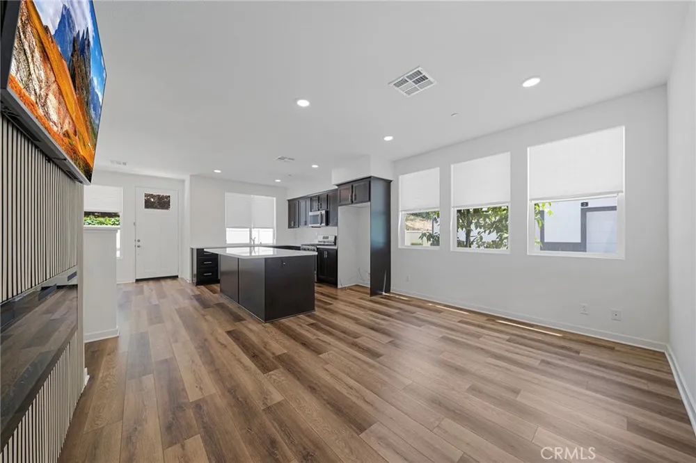 2775 W Pepper Tree #14 Anaheim, CA 92801