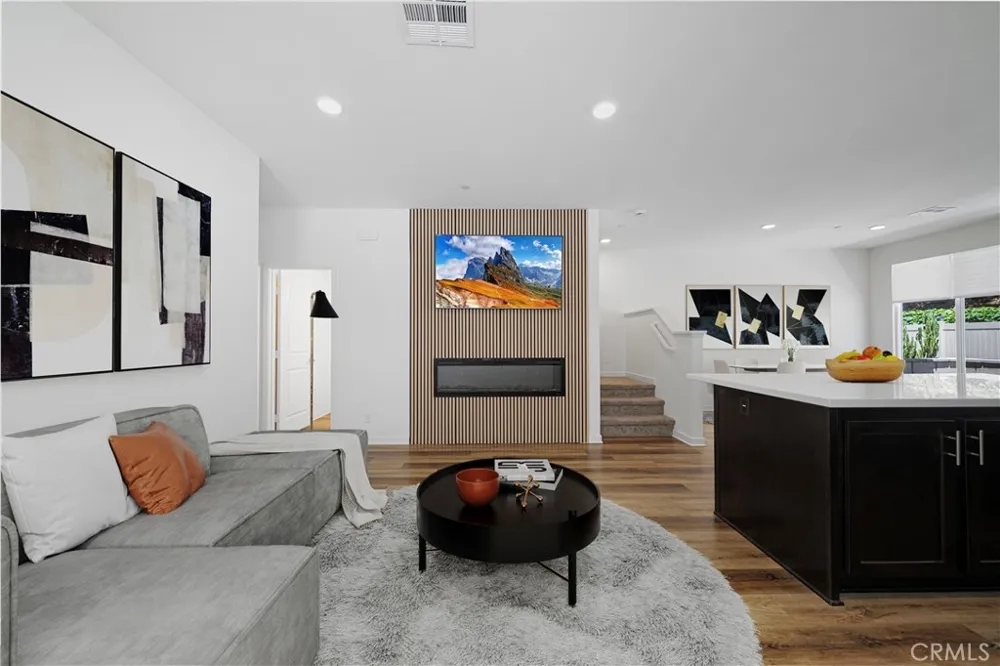 2775 W Pepper Tree #14 Anaheim, CA 92801