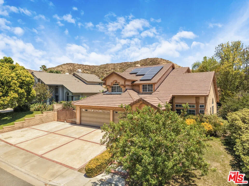 28674 Kathleen Avenue Santa Clarita, CA 91390