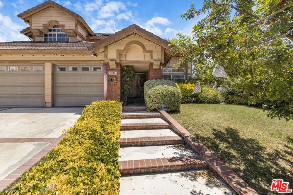 28674 Kathleen Avenue Santa Clarita, CA 91390