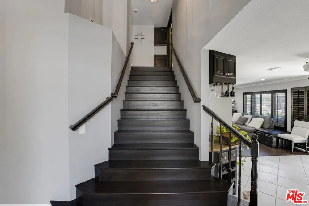 28674 Kathleen Avenue Santa Clarita, CA 91390