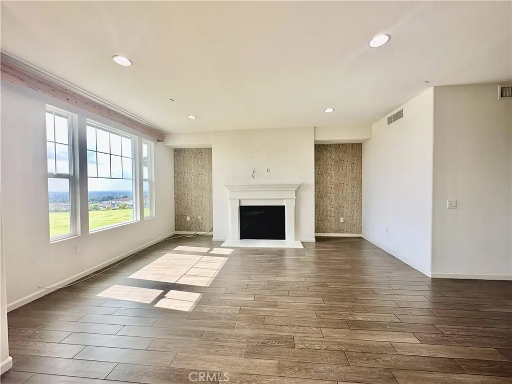 18670 Clubhouse Drive Yorba Linda, CA 92886