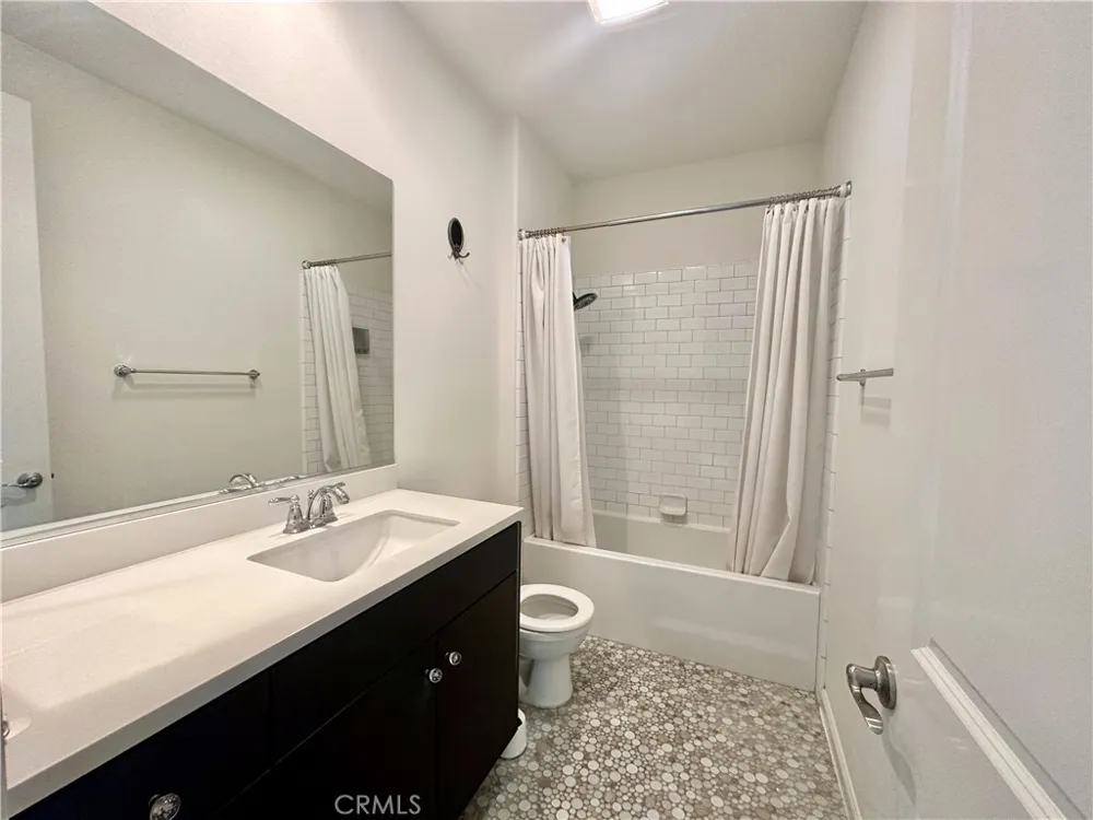 18670 Clubhouse Drive Yorba Linda, CA 92886