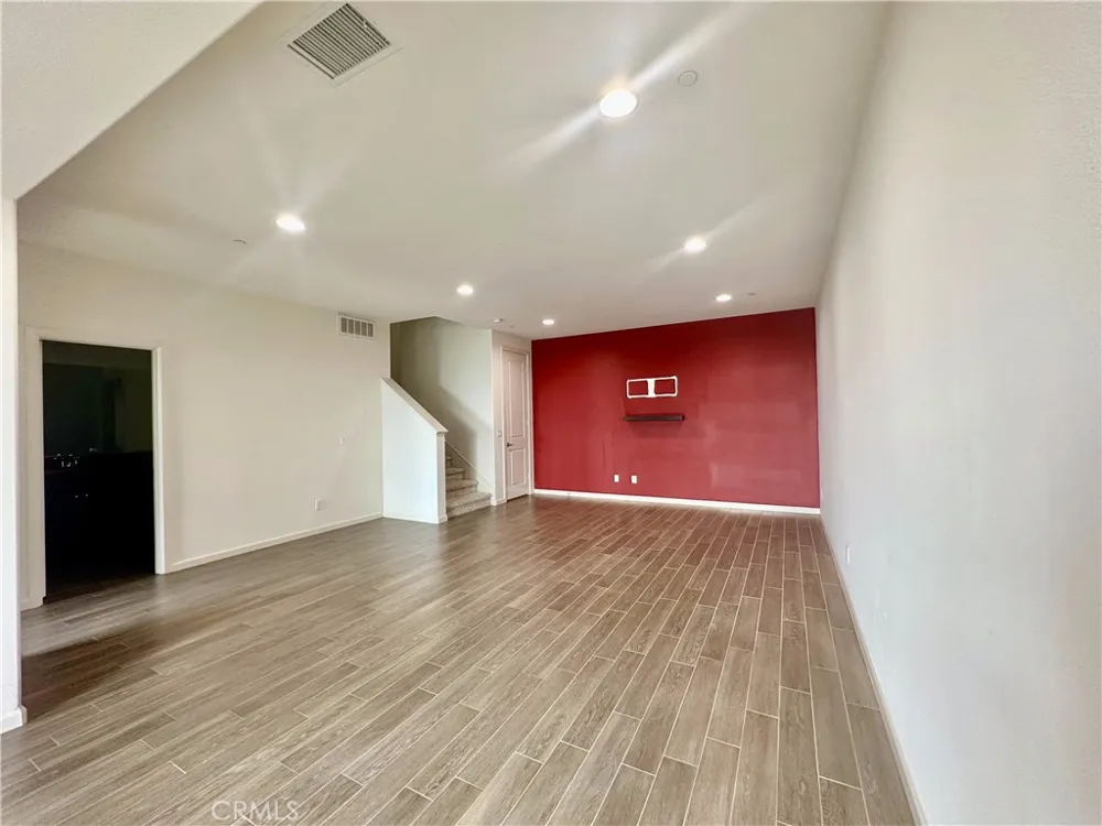 18670 Clubhouse Drive Yorba Linda, CA 92886