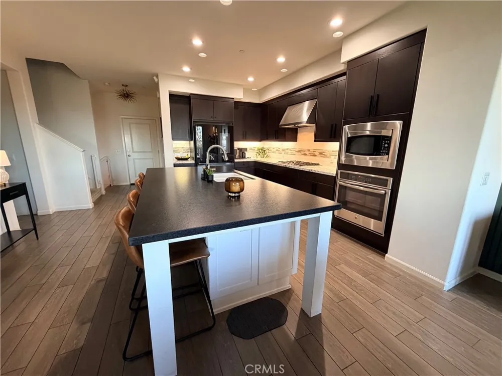 18670 Clubhouse Drive Yorba Linda, CA 92886