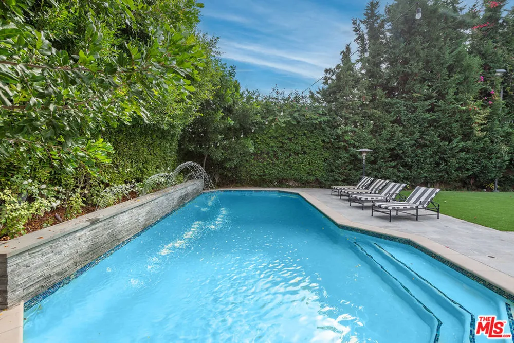 628 Sierra Drive Beverly Hills, CA 90210