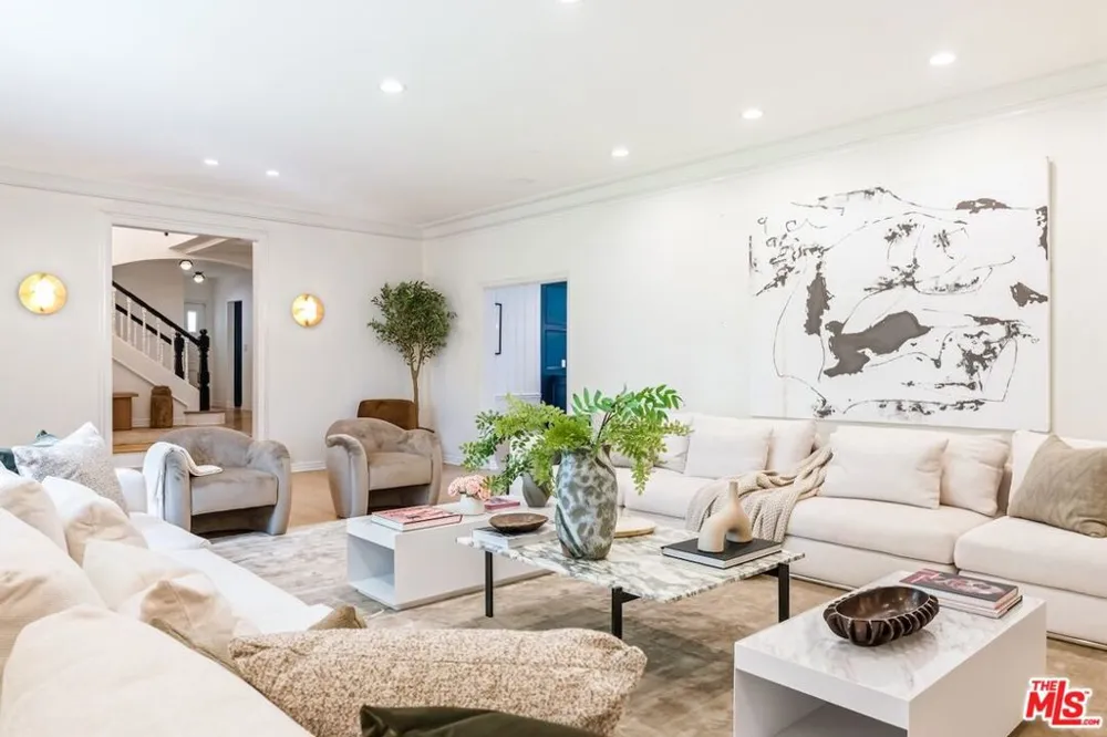 628 Sierra Drive Beverly Hills, CA 90210