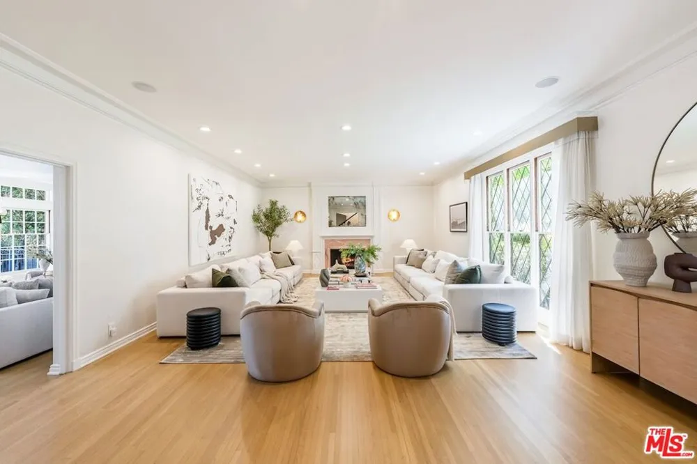 628 Sierra Drive Beverly Hills, CA 90210