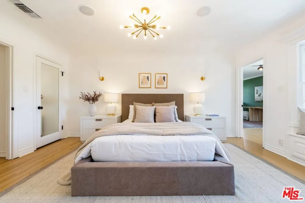628 Sierra Drive Beverly Hills, CA 90210