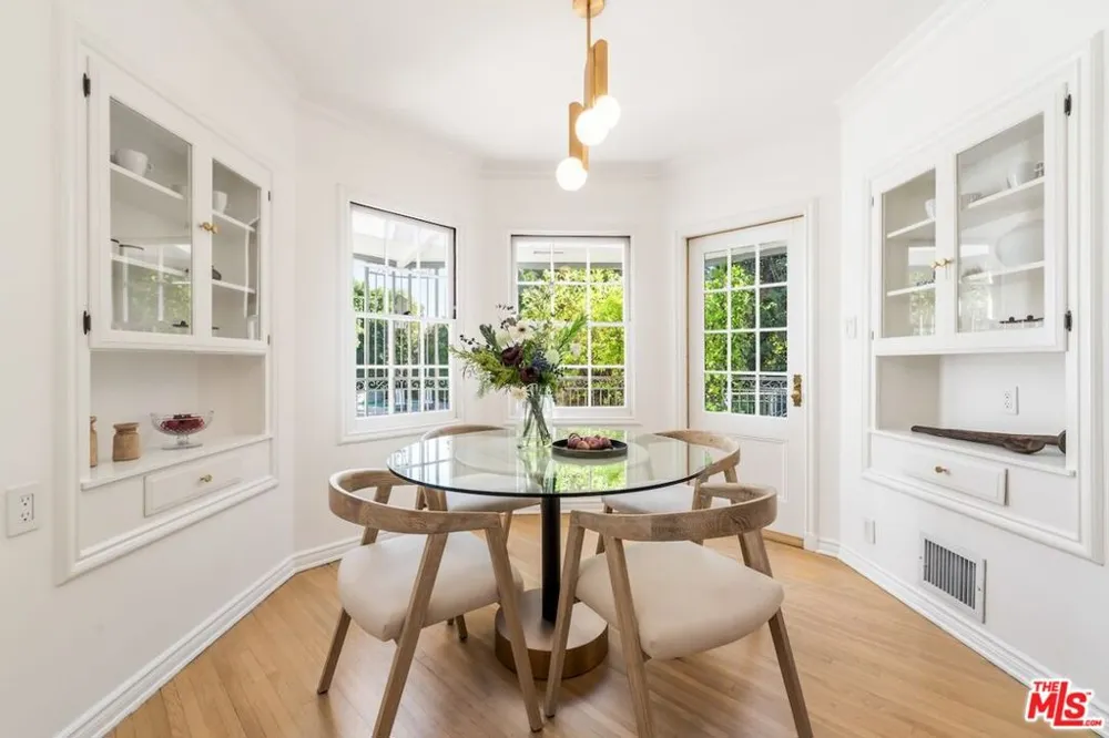 628 Sierra Drive Beverly Hills, CA 90210
