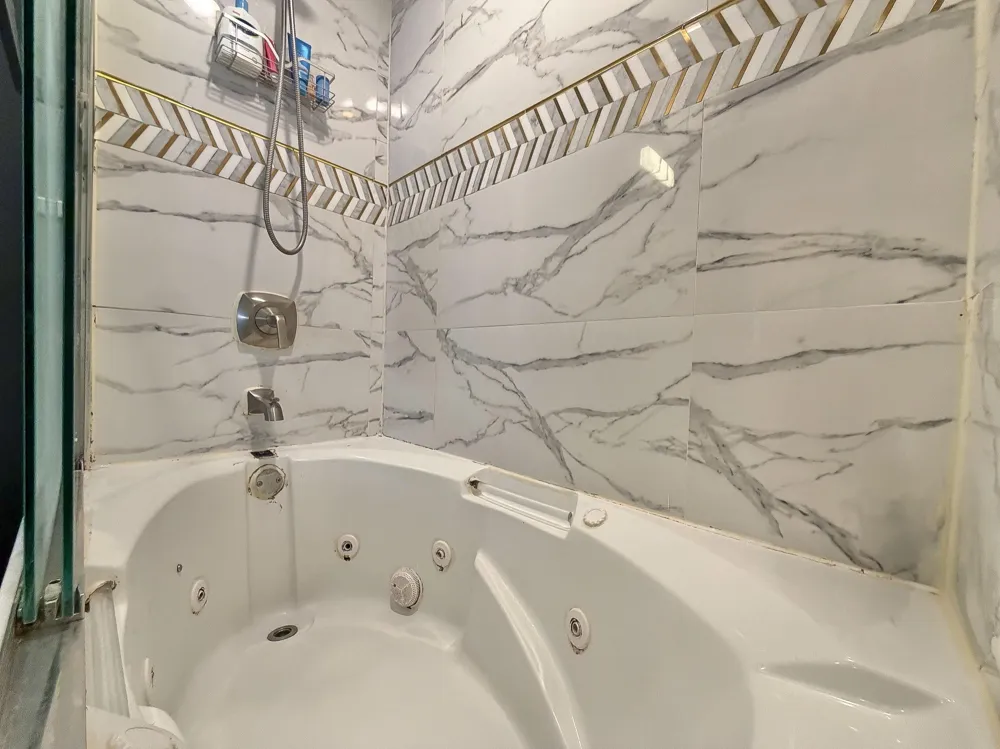 11A WEST 19TH ST Weehawken, NJ 07086