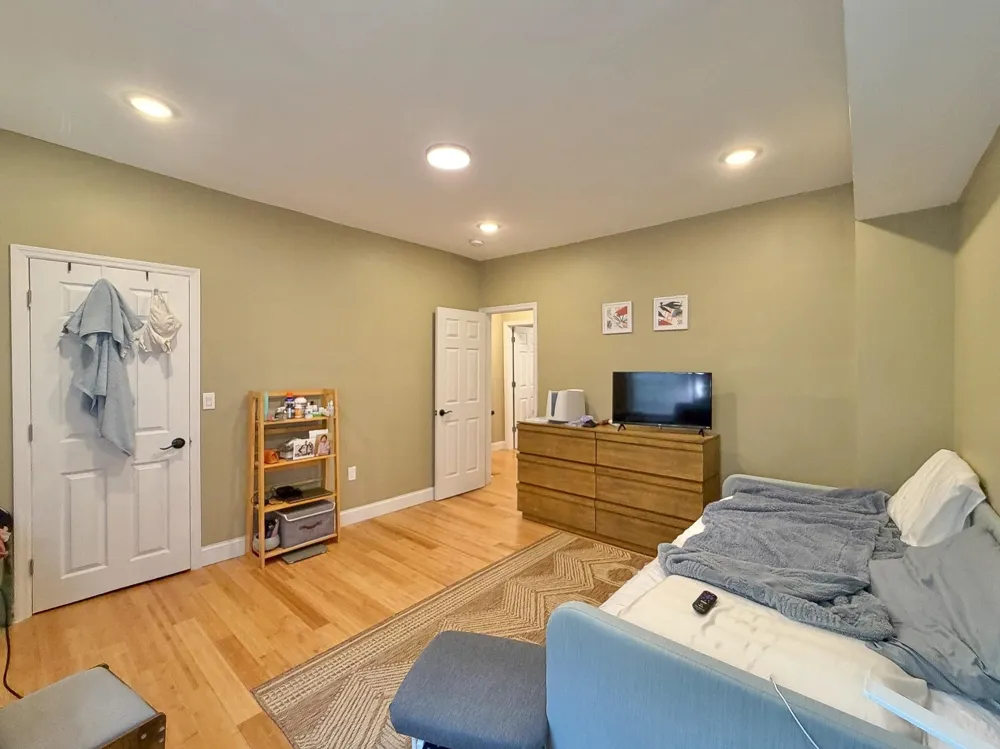 11A WEST 19TH ST Weehawken, NJ 07086